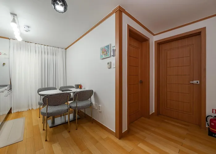 Daire 신규오픈,전객실 에어컨설치,실링팬,무료주차,엘리베이터, 정수기설치, Kangnam 강남,2룸, 2호선 선릉역, 역삼역, 고급풀옵션, 삼성코엑스, 비즈니스여행 Seul